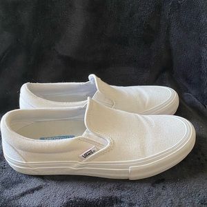 Vans - Men’s 6. White Ultracush Pro